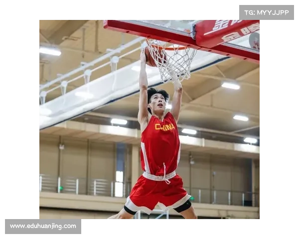 上海后卫戴昊仅上场8分钟遭弃用 广东曾三年前锁定他为未来核心 上海后卫戴昊仅上场8分钟遭弃用 广东曾三年前锁定他为未来核心